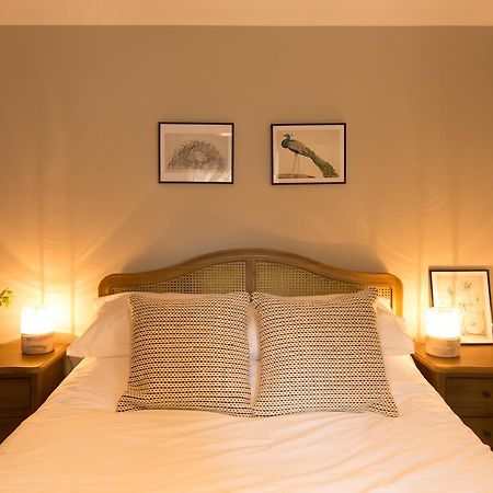 Willoughby Apartment บาธ ภายนอก รูปภาพ