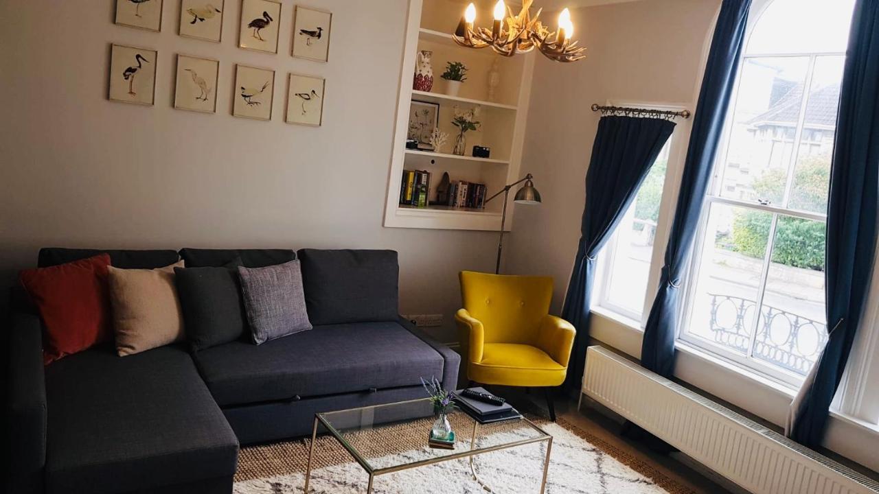 Willoughby Apartment บาธ ภายนอก รูปภาพ
